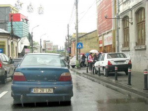 Pericolul de pe trotuar la "Zinca Golescu"