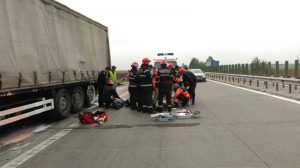 Şoferul a primit îngrijiri la locul accidentului