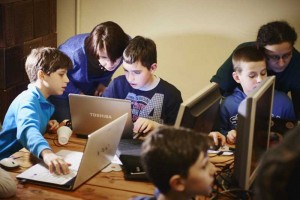 Proiect educaţional iniţiat de Renault