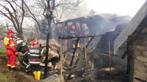 Focul l-a lăsat fără nutreţ pentru animale