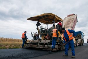 Firme amendate pentru că n-aveau acordul poliţiei