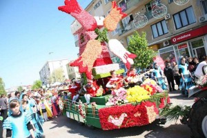 Carele alegorice vor fi expuse în centru