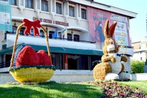 Bibelouri stradale, pline de candoare