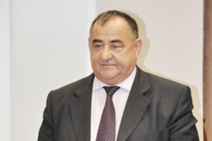 Polexe se lasă greu...