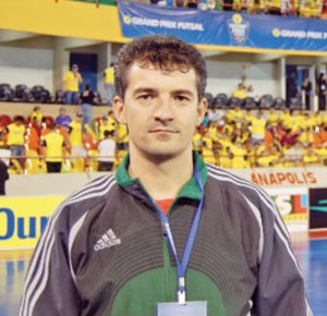 Sorescu jr., la centru, în finala UEFA Futsal Cup