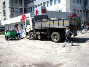 Lucrări începute şi neterminate în parcarea Spitalului Judeţean