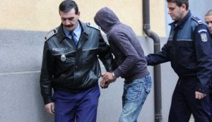 Bărbatul, reţinut în vederea extrădării