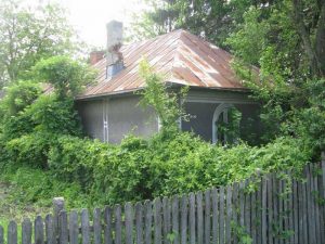 Coşul sobei mai are puţin şi cade