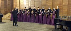 Corala Centrului Cultural Mioveni, la Festivalul 