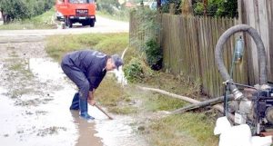 Zece localităţi, afectate de ploi