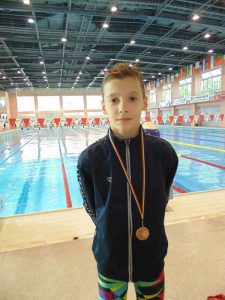 Un piteştean a obţinut cinci medalii de bronz