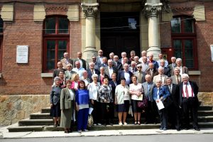 revedere01 – Ziarul Argeşul - ediţia online Poza de grup