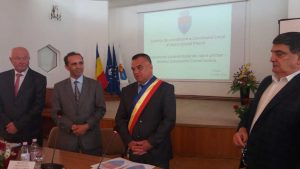 CL PITESTI3 – Ziarul Argeşul - ediţia online Cornel Ionică a depus jurământul