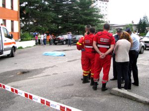 Sinucigaşul a lăsat în urma sa multe semne de întrebare