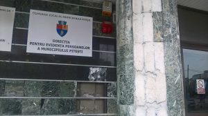 Sediul Evidenţei Persoanelor arată rău de tot