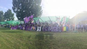 Suporterii alb-violeților au făcut spectacol la Stoicănești