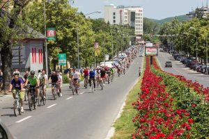 parada-biciclete-pitesti-editia-iii-14615687842580-resize