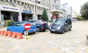 Fiecare parchează cum îl taie capul – Ziarul Argeşul - ediţia online Fiecare parchează cum îl taie capul