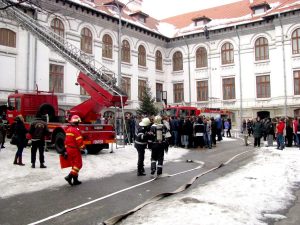 Incendiu simulat la Colegiul „Zinca Golescu”