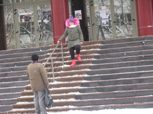 Aşa da! Scările de la bibliotecă – Ziarul Argeşul - ediţia online