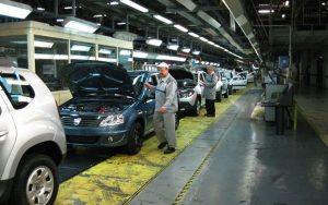Conflict de muncă la Dacia