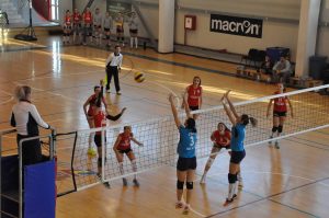Voleibalistele, primul succes în campionat