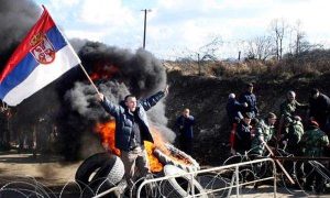 Sârbii au făcut scut uman împotriva bombelor