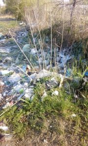 Gunoaie la marginea Piteştiului