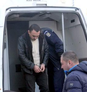 Ofiţerul DIPI rămâne arestat