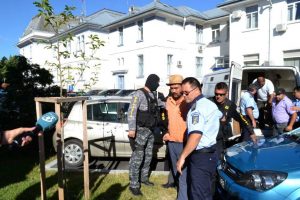 Stăpânii de sclavi aduşi la proces