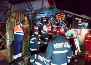 Anchetă tergiversată în cazul accidentului cu muncitori de la Dacia