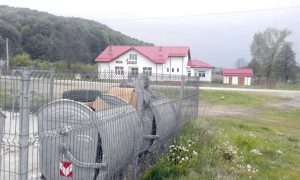 Şcoala, în apropierea platformei cu containere – Ziarul Argeşul - ediţia online