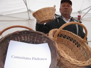 Nea Ion şi măturoiul de export – Ziarul Argeşul - ediţia online Coşurile din nuiele se vând cu 6-15 lei