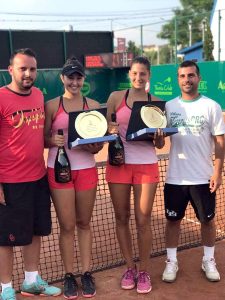 O piteşteancă, câştigătoare la dublu a Turneului de tenis de la Curtea de Argeş