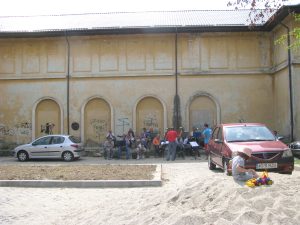 "Culturalizare" cu mesaje porcoase lângă parcul de joacă – Ziarul Argeşul - ediţia online