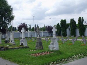 Centenar - Cimitirele eroilor, în reabilitare