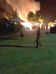 Hală incendiată intenţionat la Coşeşti