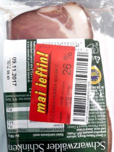 Cică e mai ieftin... E o mare ţeapă - Kaufland Piteşti face promoţii la produse expirate!