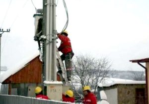 Ieri se lucra la remedierea avariilor reţelei electrice – Ziarul Argeşul - ediţia online