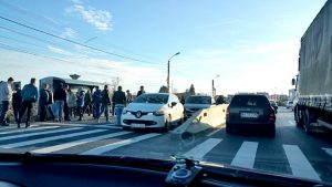 Martori strânşi la locul accidentului – Ziarul Argeşul - ediţia online