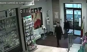 Ce se mai fură la Piteşti: lapte praf din farmacie