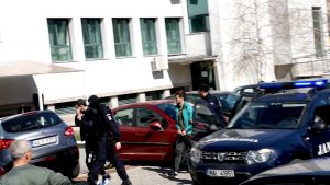 Suspecţi aduşi la DIICOT pentru audieri – Ziarul Argeşul - ediţia online