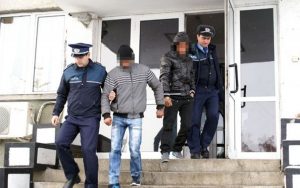 Tâlhărie între homosexuali, într-un bloc din Găvana