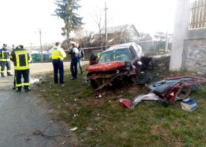 Maşina - făcută praf în accident – Ziarul Argeşul - ediţia online