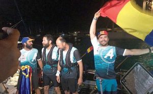 Ionuţ Olteanu, fluturând victorios steagul în Caraibe, alături de coechipierii săi – Ziarul Argeşul - ediţia online