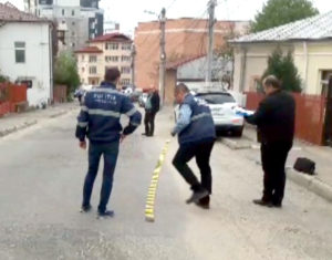 Criminaliştii verifică locul agresiunii – Ziarul Argeşul - ediţia online