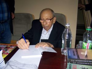 Asta aşteaptă piteştenii - Marin Ioniţă, un bust şi un nume de stradă