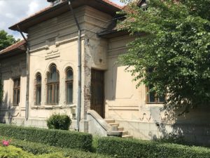 Fostul sediu al Centrului Creaţiei Populare – Ziarul Argeşul - ediţia online