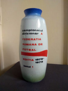 Exponatul lunii - Cupa României, în vitrina muzeului