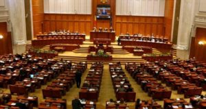 Dezbaterile parlamentare, pline de insulte şi jigniri